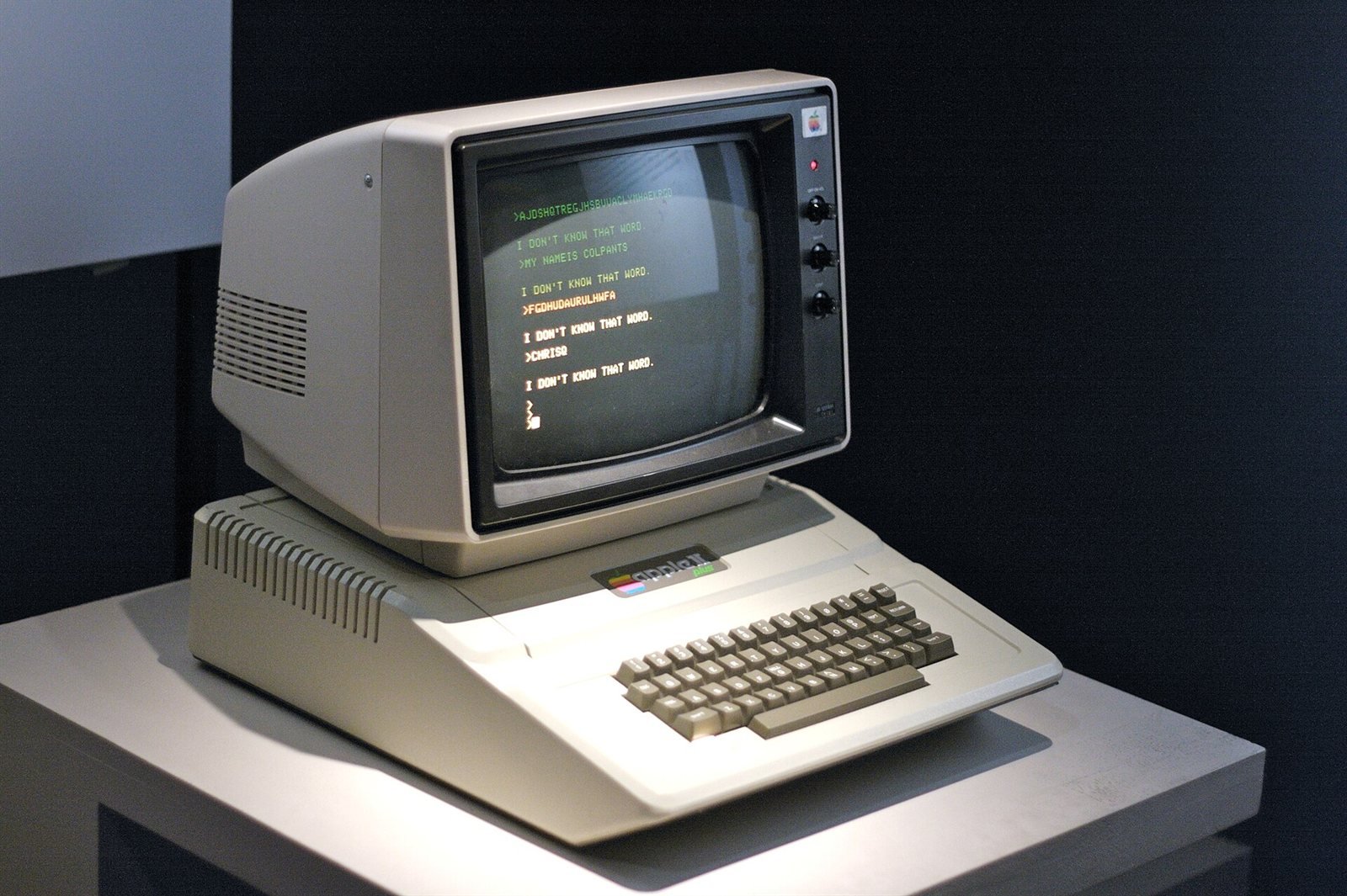 Apple II Plus computer and CRT monitor on museum display